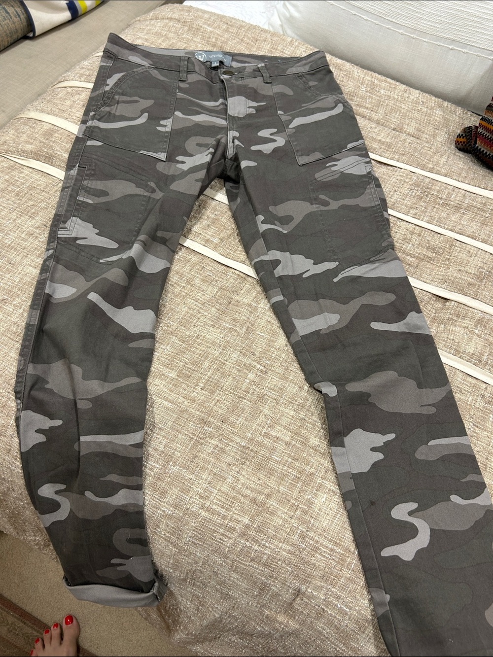 Wit & Wisdom Women's Gray Camo Skinny Jeans